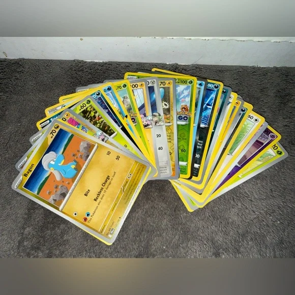 (P1) UPDATED ✨50 Pokemon Cards - Guaranteed HOLOS✨ - Picture 3 of 4